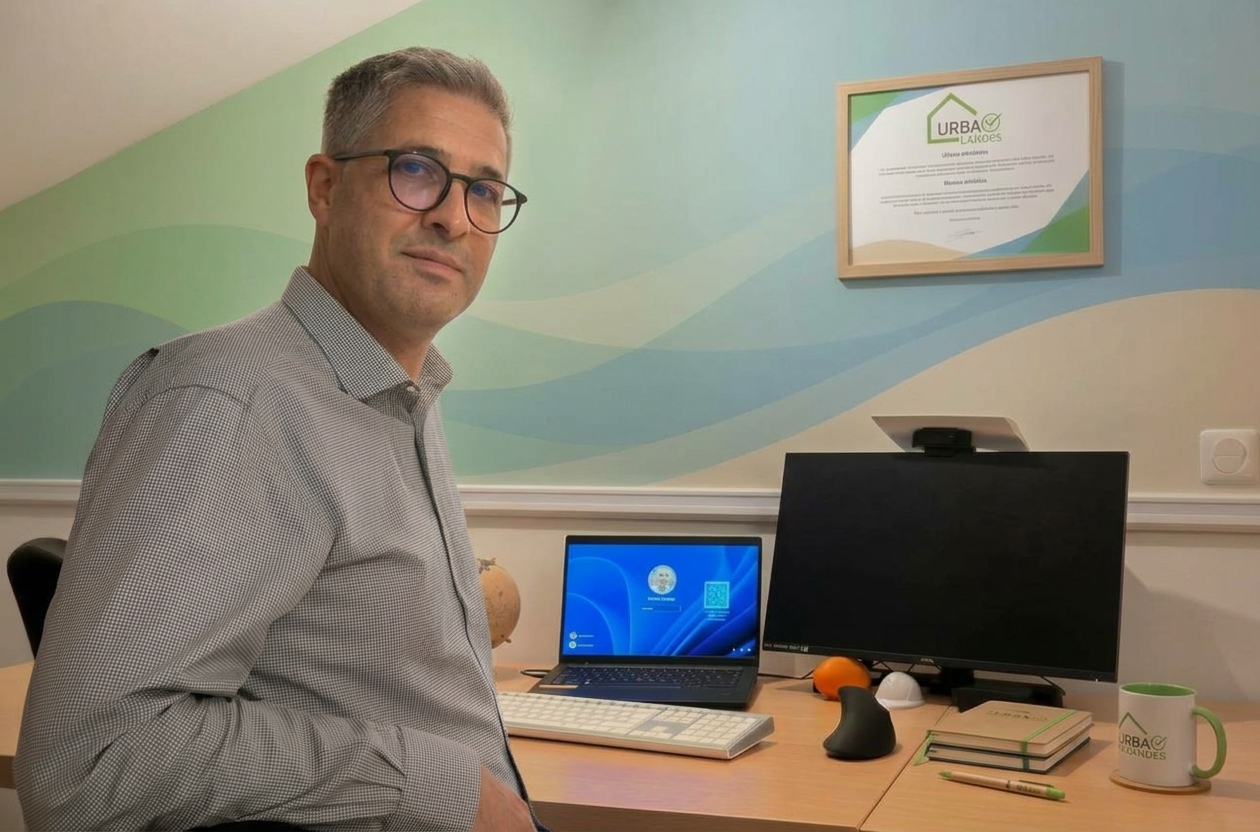 Jérémie Varin à son bureau, Urbalandes
